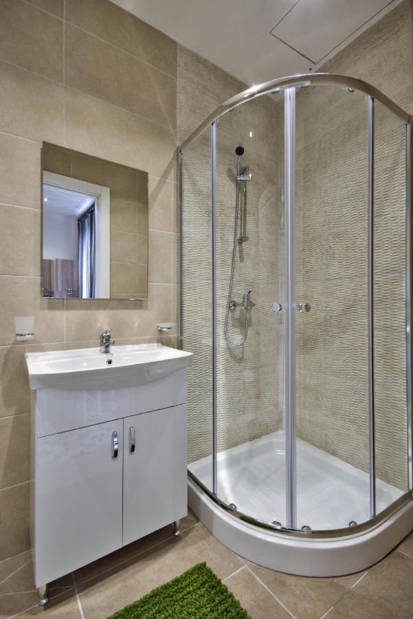 Borgo Apartments 1 & 2 Bedroom Self-Catering Units In Central La Valette Extérieur photo