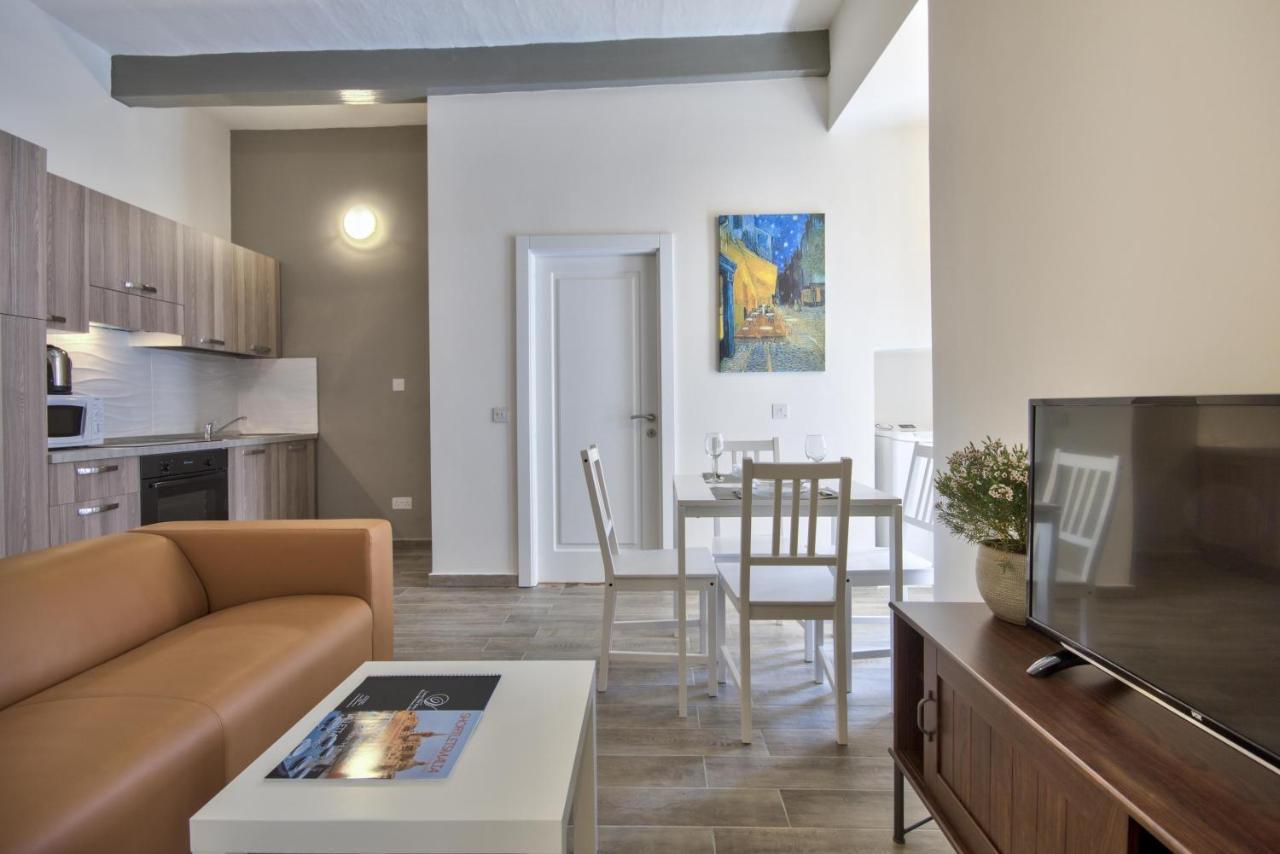 Borgo Apartments 1 & 2 Bedroom Self-Catering Units In Central La Valette Extérieur photo