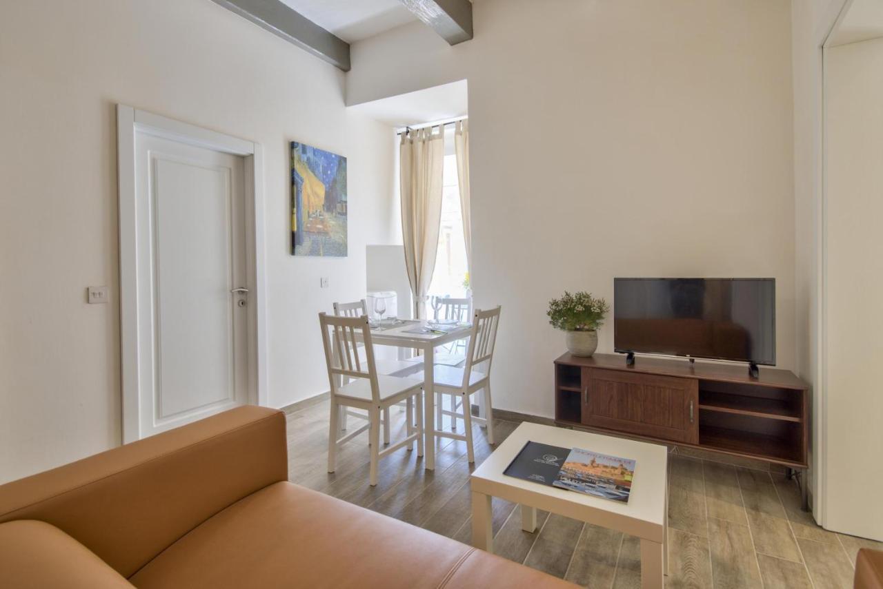 Borgo Apartments 1 & 2 Bedroom Self-Catering Units In Central La Valette Extérieur photo