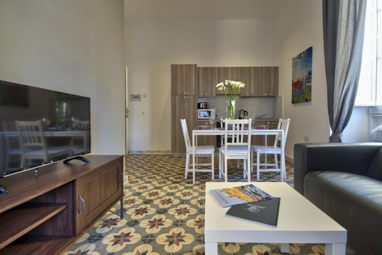 Borgo Apartments 1 & 2 Bedroom Self-Catering Units In Central La Valette Extérieur photo