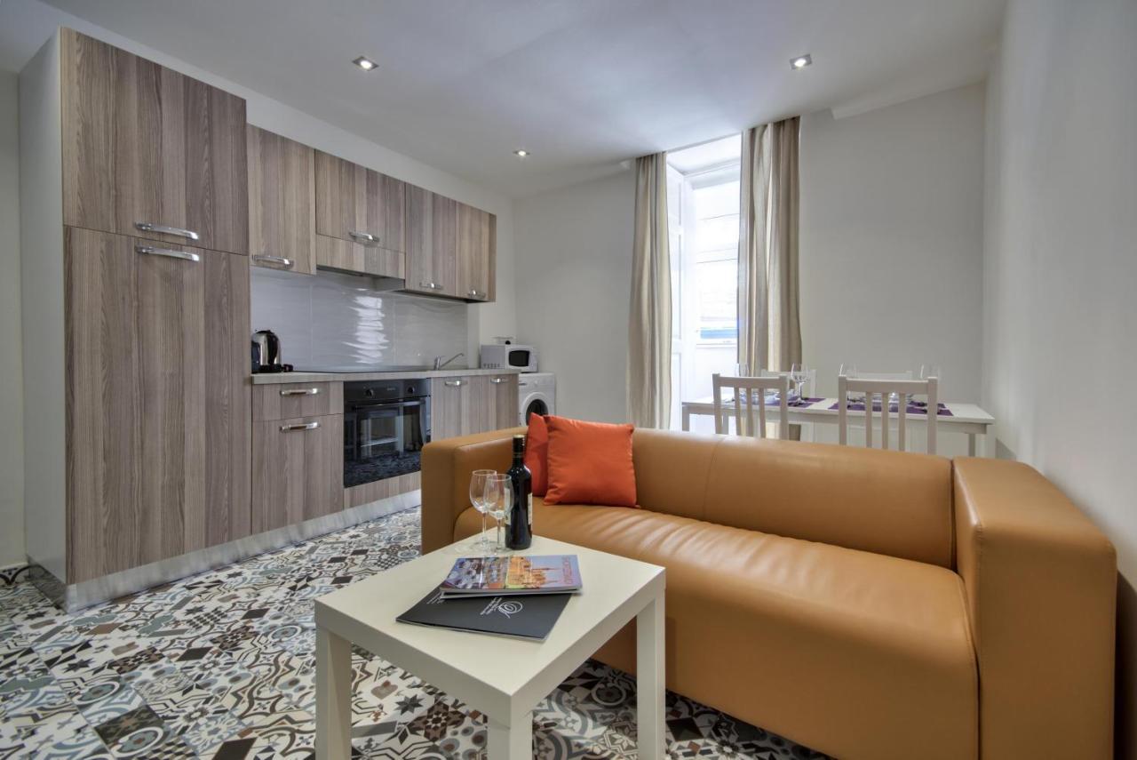 Borgo Apartments 1 & 2 Bedroom Self-Catering Units In Central La Valette Extérieur photo