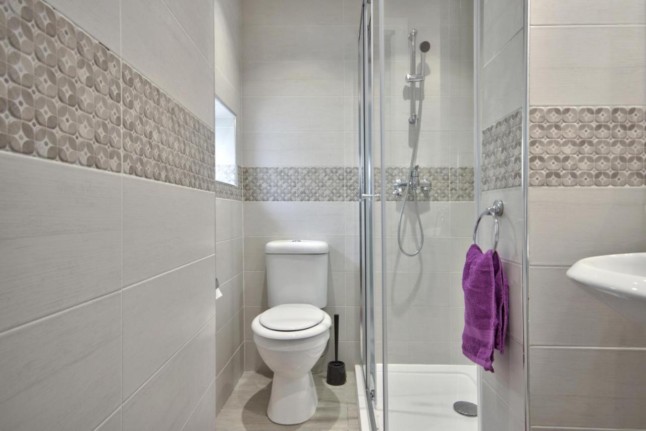 Borgo Apartments 1 & 2 Bedroom Self-Catering Units In Central La Valette Extérieur photo
