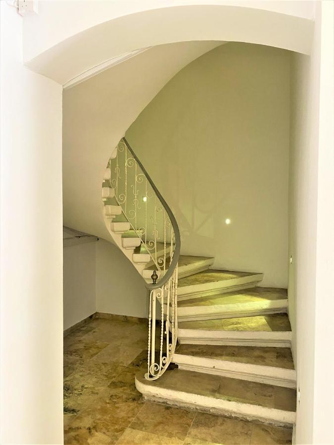 Borgo Apartments 1 & 2 Bedroom Self-Catering Units In Central La Valette Extérieur photo