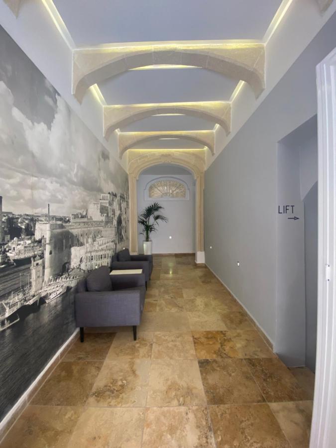 Borgo Apartments 1 & 2 Bedroom Self-Catering Units In Central La Valette Extérieur photo