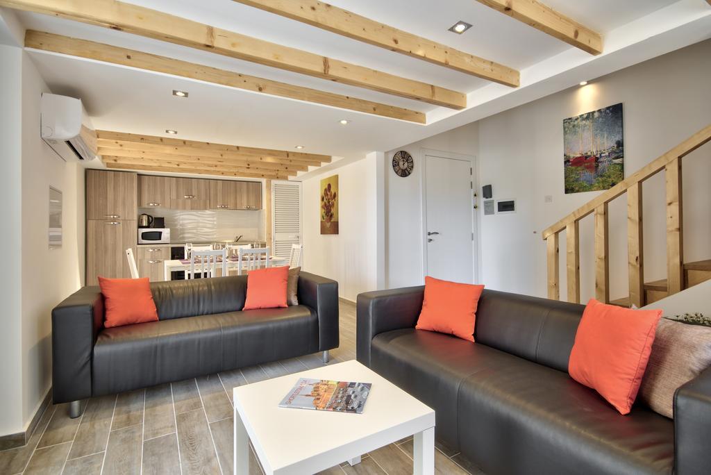 Borgo Apartments 1 & 2 Bedroom Self-Catering Units In Central La Valette Extérieur photo