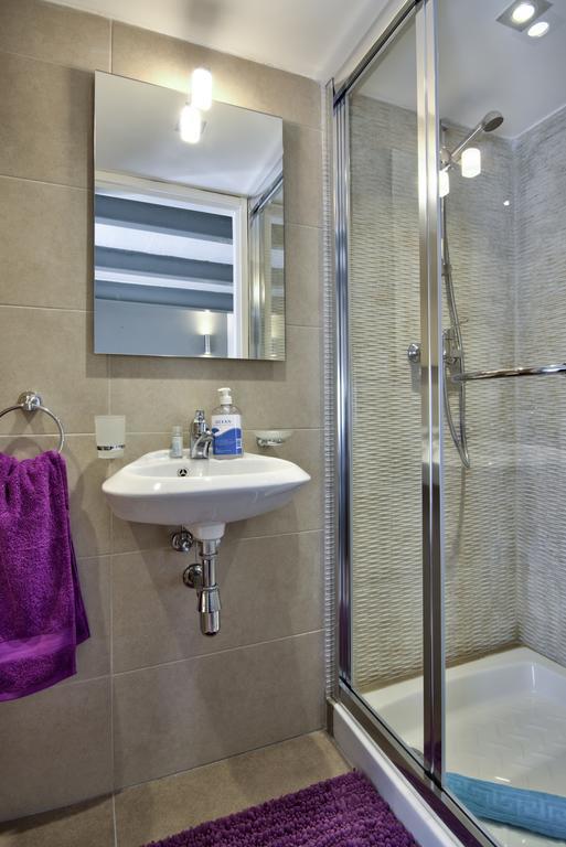 Borgo Apartments 1 & 2 Bedroom Self-Catering Units In Central La Valette Extérieur photo