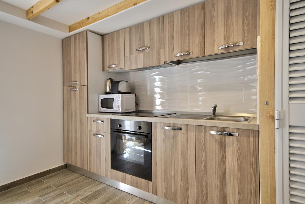 Borgo Apartments 1 & 2 Bedroom Self-Catering Units In Central La Valette Extérieur photo