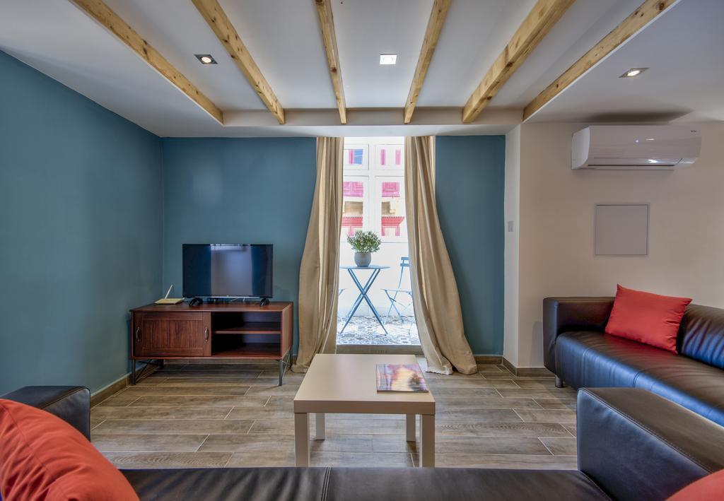 Borgo Apartments 1 & 2 Bedroom Self-Catering Units In Central La Valette Extérieur photo